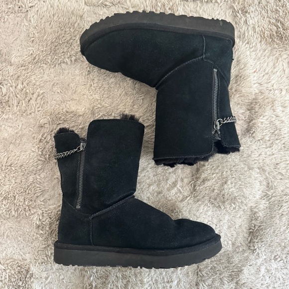 UGG Black Classic Short Sparkle Chain Zip Boots - Picture 6 of 11